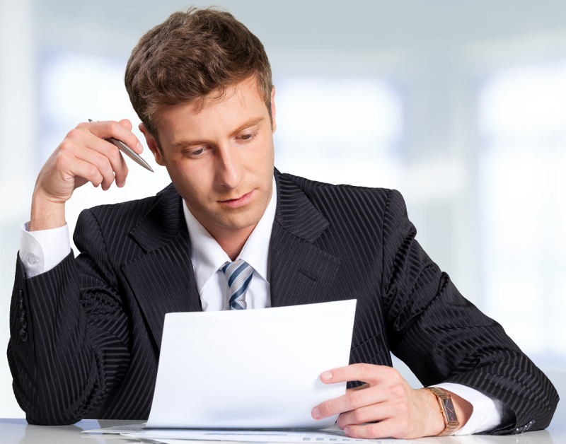 CEO-reading-sales-letter